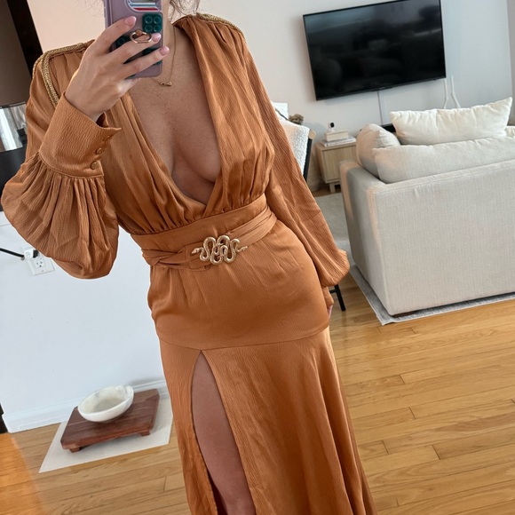 Long sleeve burnt orange gown with bead detail - Picture 3 of 3